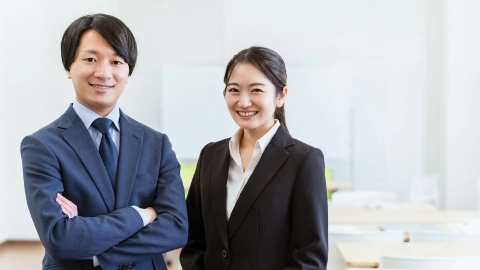 税理士の年収は高い？収入事情と未経験から目指す方法｜未経験者の求人も