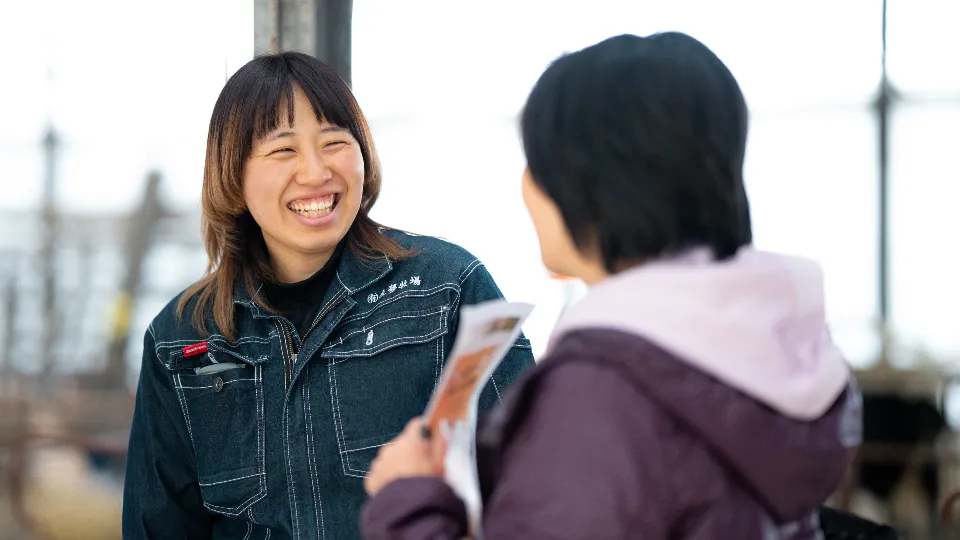 十勝・新得町のギガファームで働く牧場スタッフ募集【年間休日108日／個室寮あり】